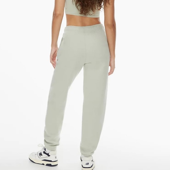 Aritzia TNA Cozy Fleece Boyfriend Sweatpant Pull-On Joggers Sage Green 1X - Picture 4 of 11
